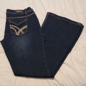 Mid rise Jeans, flared bottom Jeans